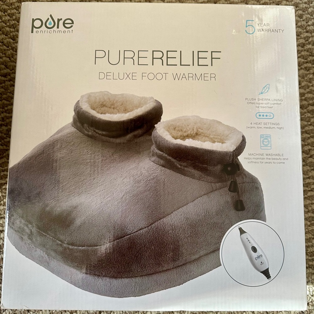 NWOT Foot Warmer